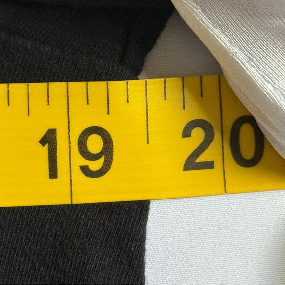 Tupac “Trust Nobody” Graphic Tee Medium Black Rap Hip Hop - Picture 3 of 4